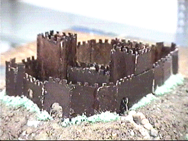 castillo3c.gif (71195 bytes)